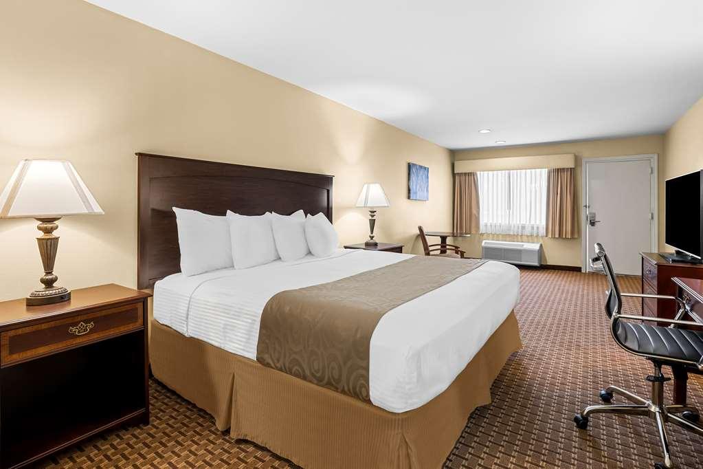 Best Western Forest Inn Franklin Room photo